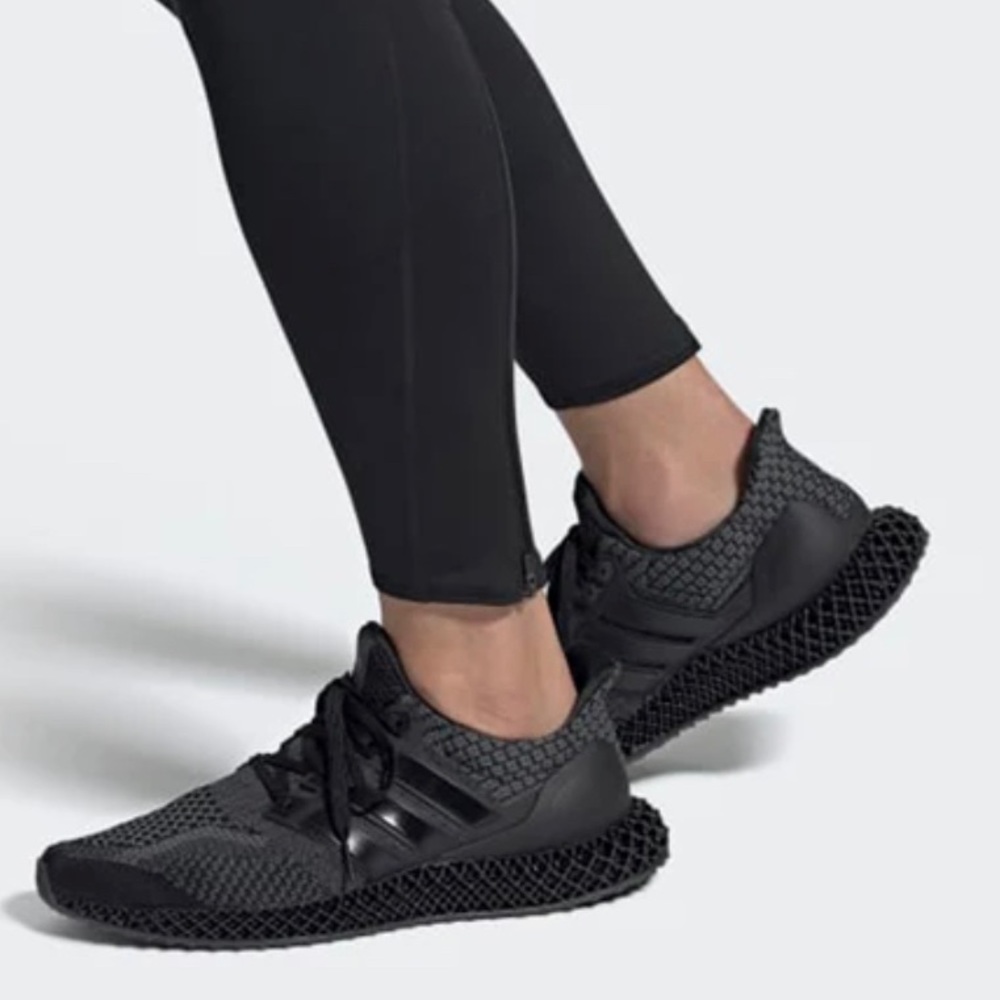 Adidas Ultra 4D 5.0 black carbon size 8